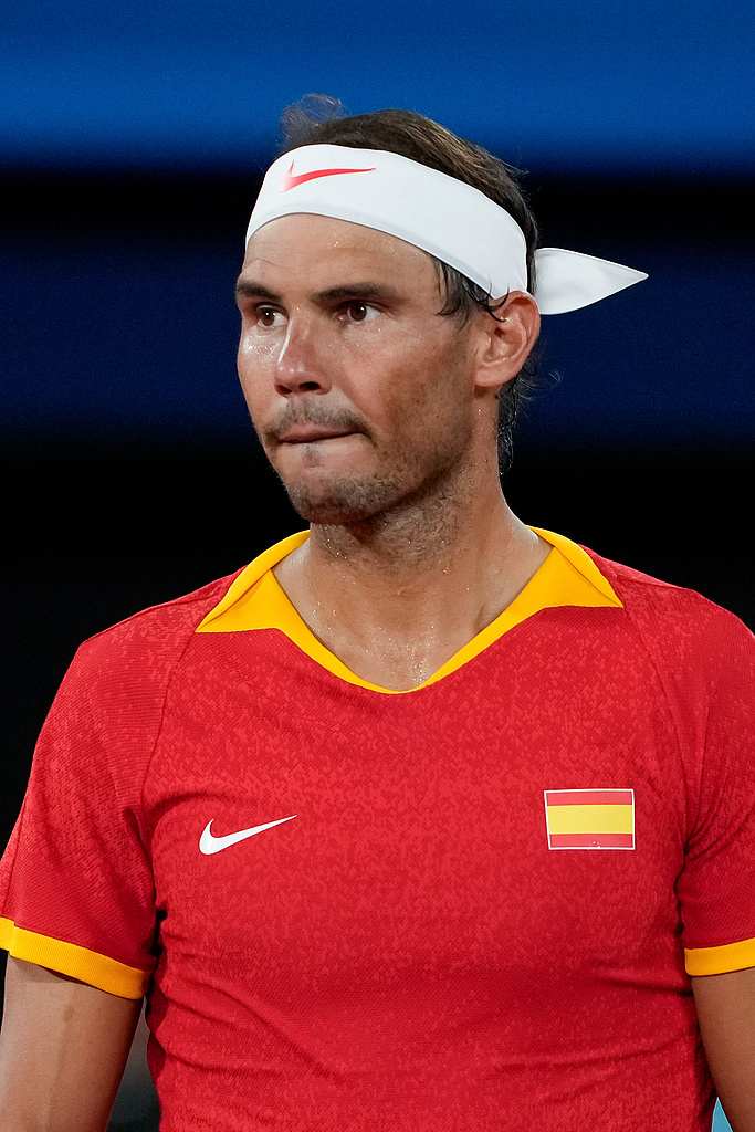 美国网球队力克西班牙网球队，纳达尔绝境逆转