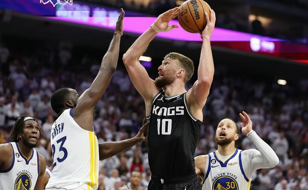 关于勇士B队险胜尼日利亚男篮，萨博尼斯送出助攻的信息