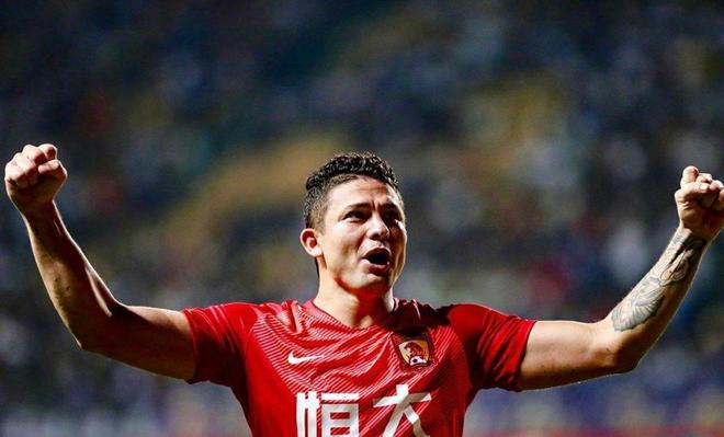 包含强强对话，广州恒大迎接新一轮挑战的词条