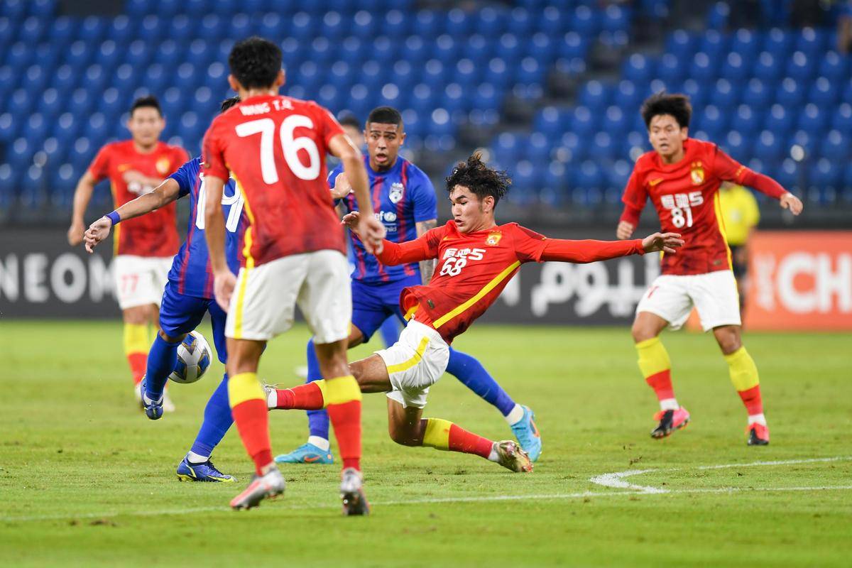 澳门球队在亚冠比赛中发挥出色