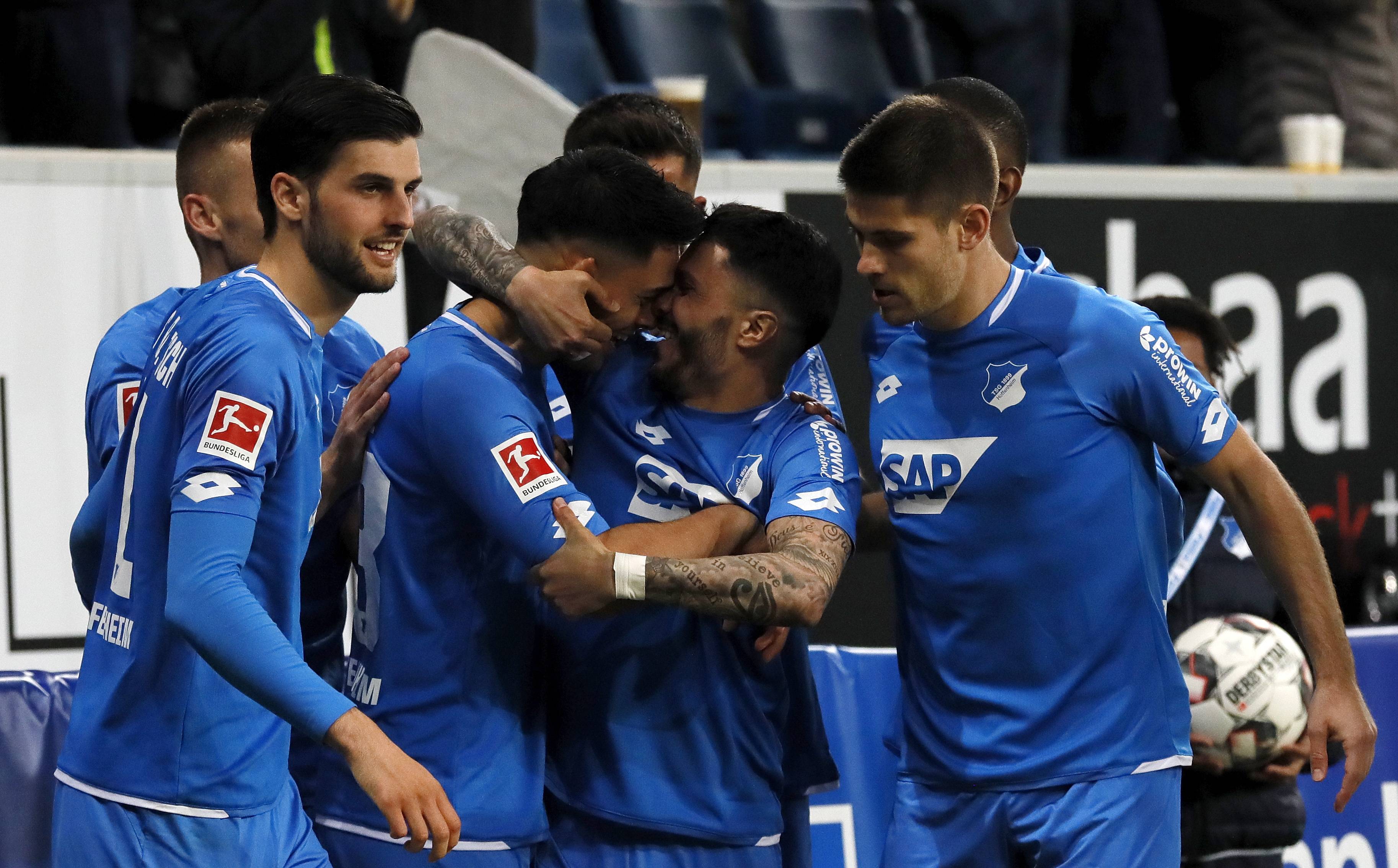 关于沃尔夫斯堡胜利后排名上升，争夺欧战资格的信息