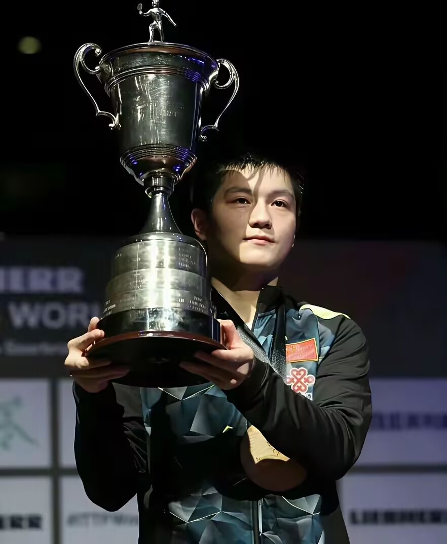 中国队绝杀韩国队，樊振东惊艳四座