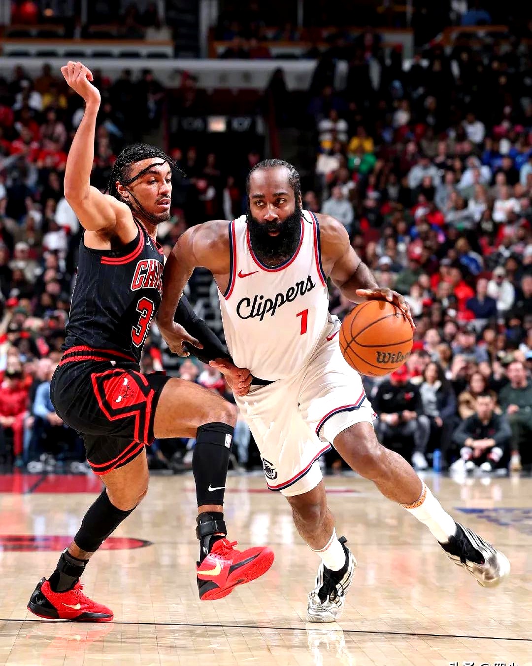 关于76人绝杀墨西哥男篮，哈登关键制胜的信息