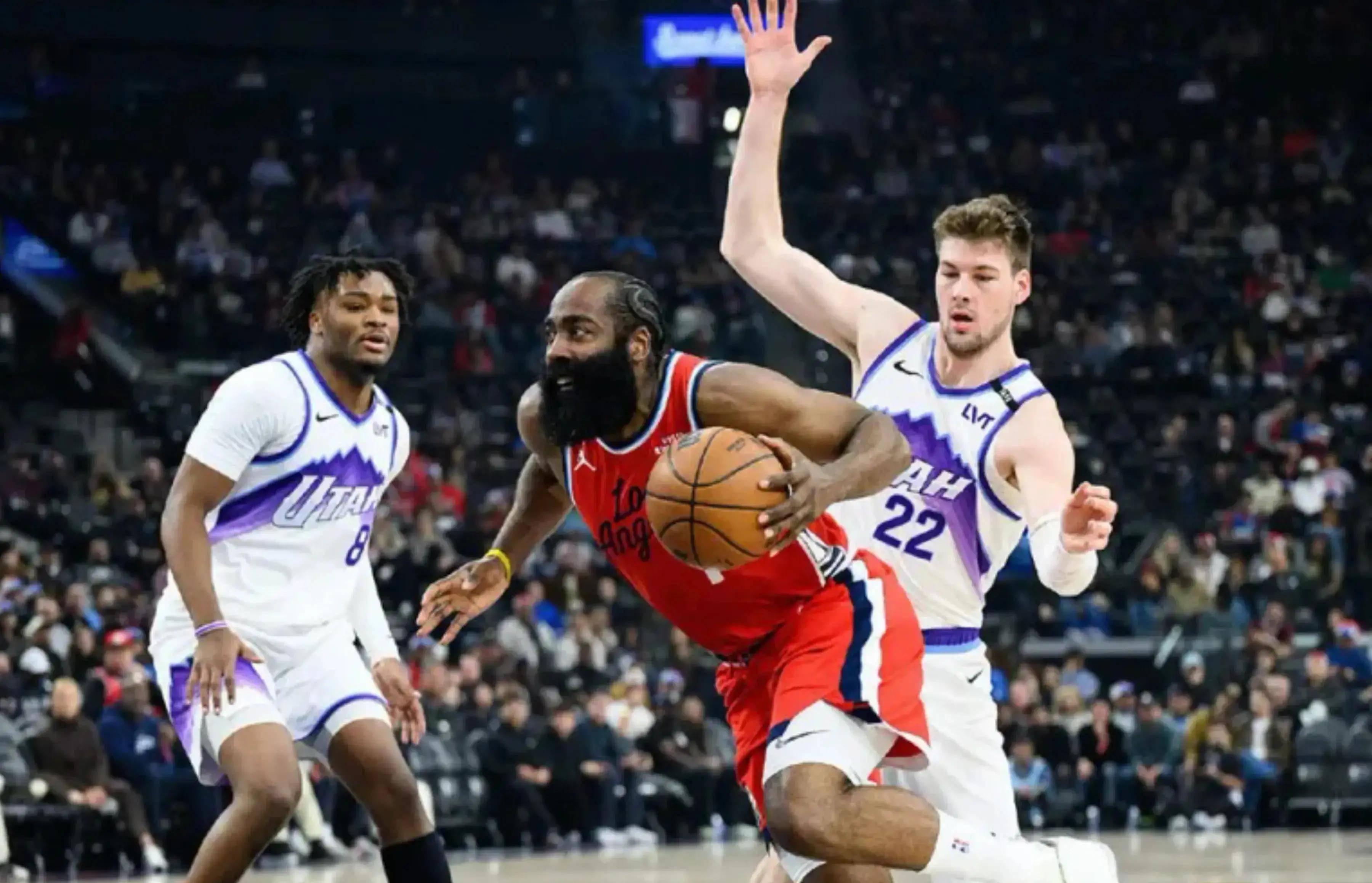 伤病频现导致阵容不稳，战术调整成焦点的简单介绍