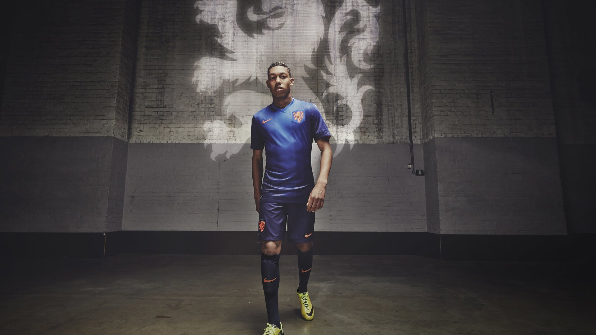 PG电子线上登入-绝境勇士险胜绿军，布伦森单骑破阵诠释何为一人成军