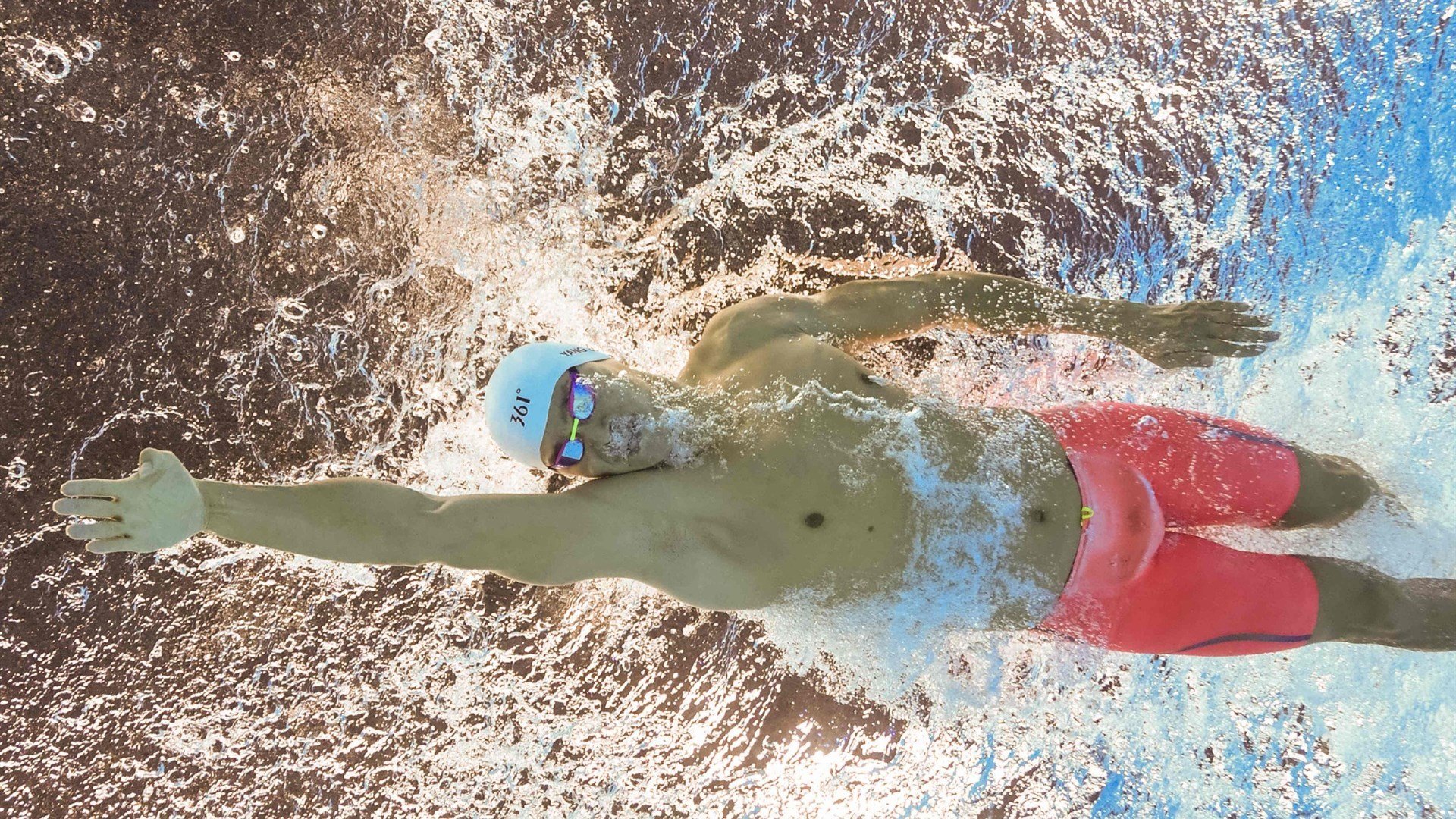 本泽马独舞伯纳乌，马德里竞技的碾压哲学与摩洛哥的叹息